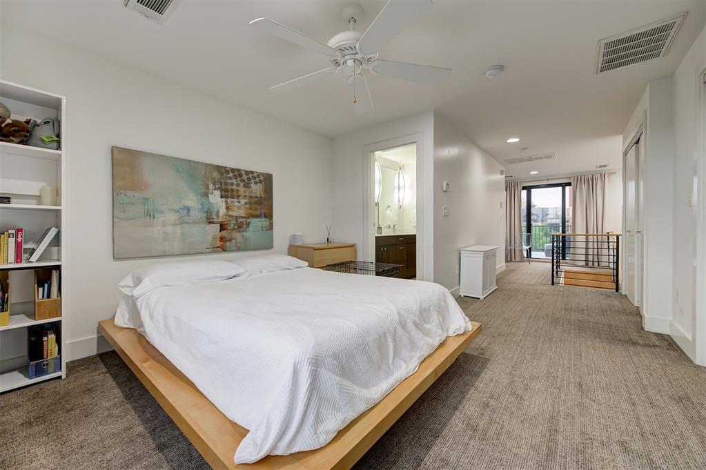 333 NE 4th Street