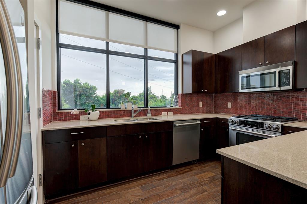 333 NE 4th Street