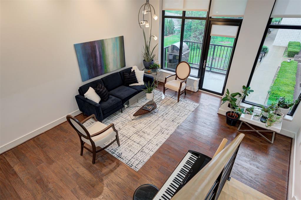 333 NE 4th Street