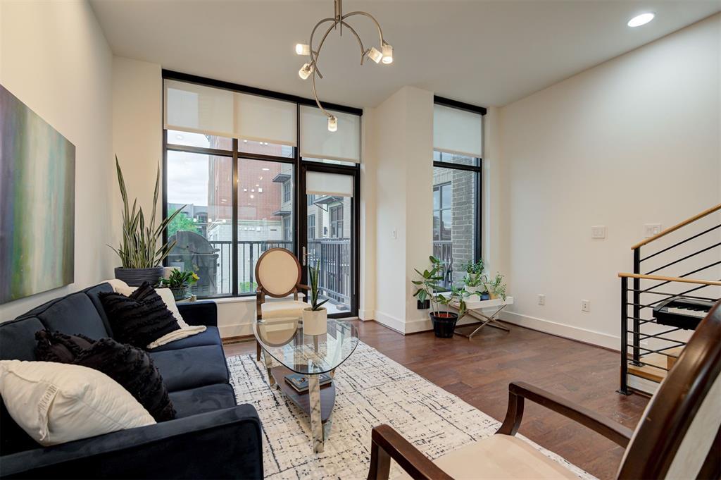 333 NE 4th Street