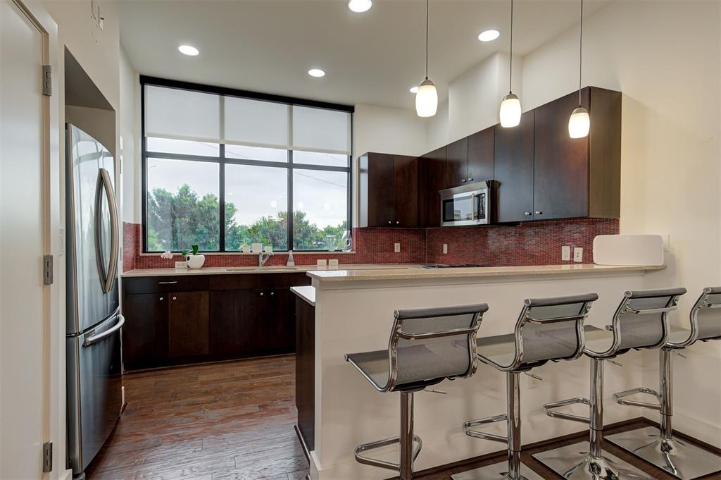 333 NE 4th Street