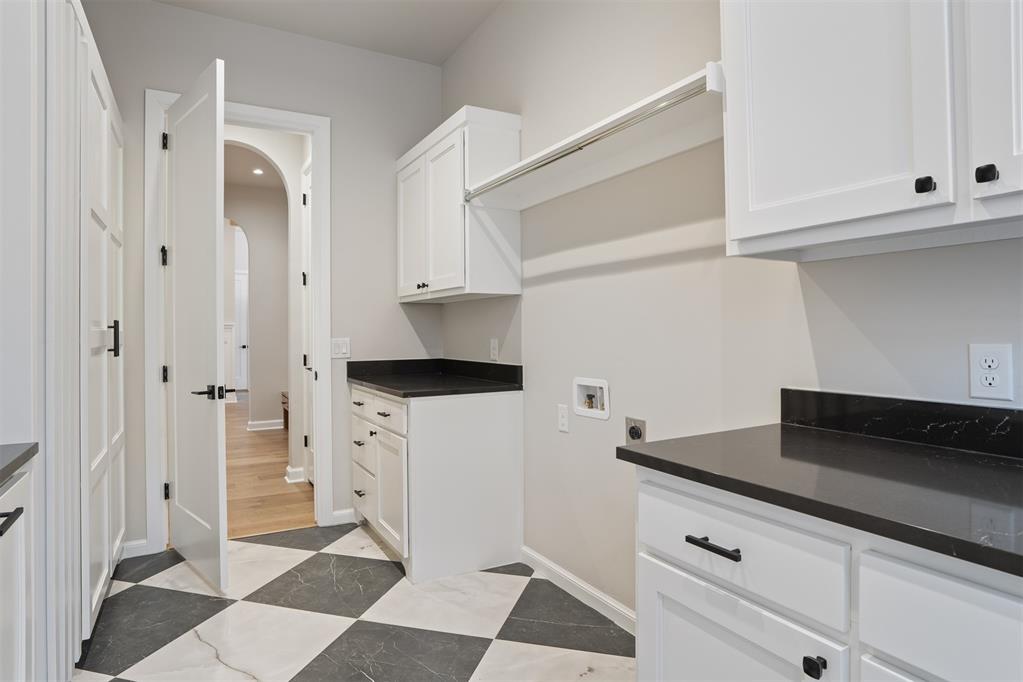 3923 Yellowstone Drive