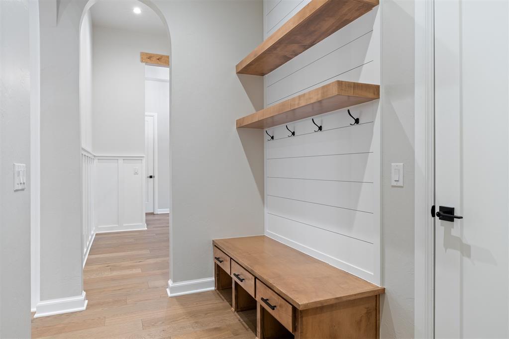 3923 Yellowstone Drive