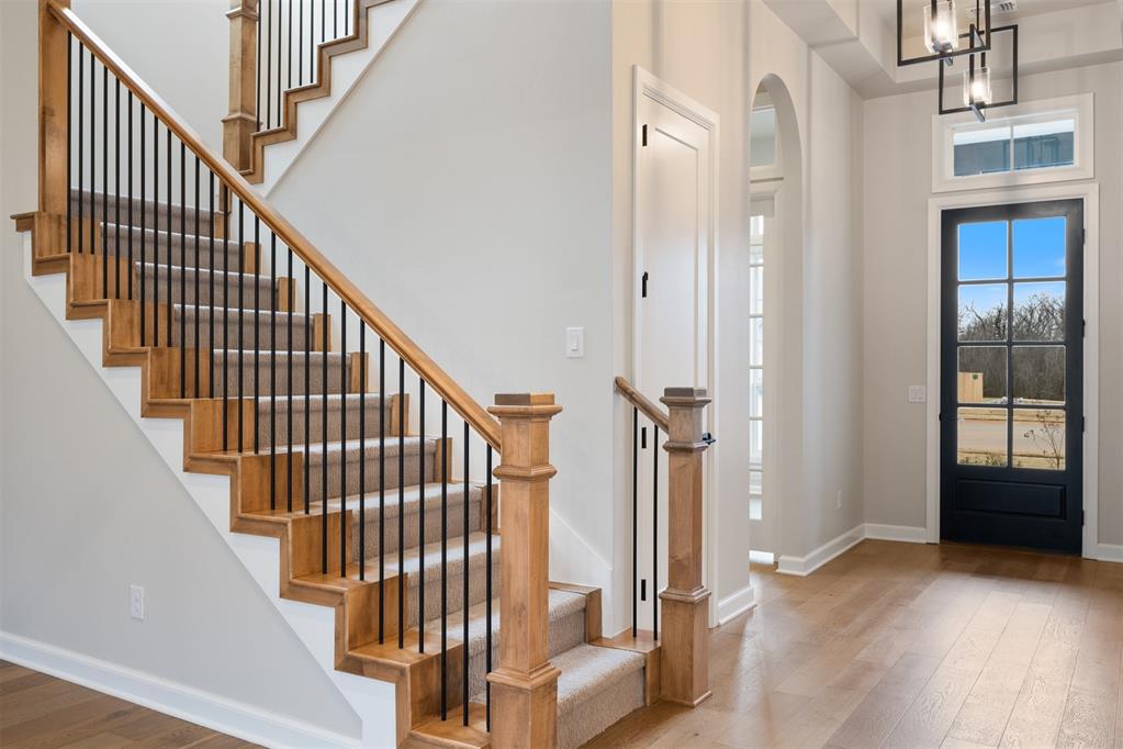 3923 Yellowstone Drive