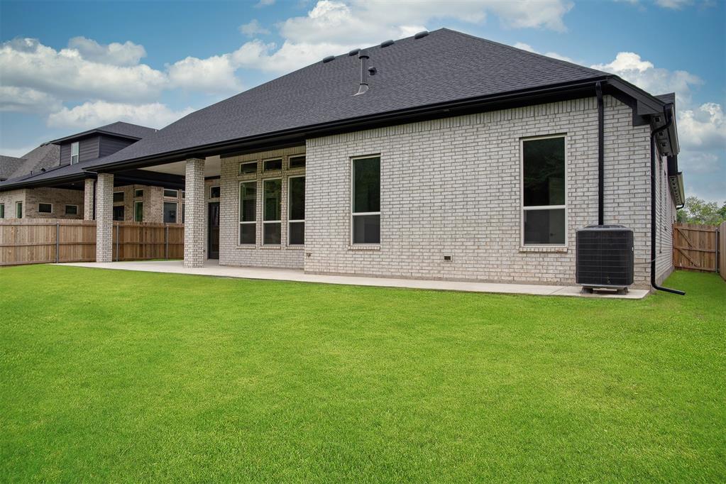 3923 Yellowstone Drive