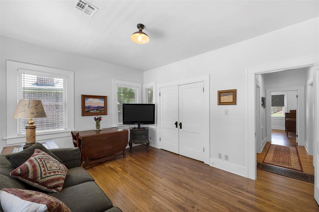 316 NW 27th Street