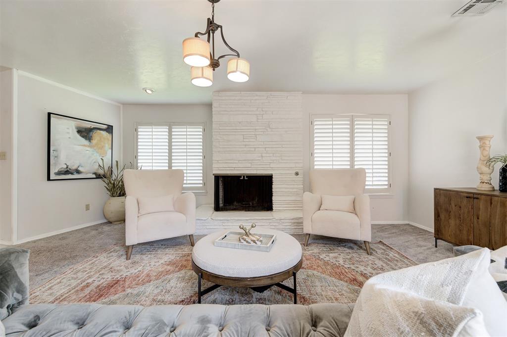 1224 Mulberry Lane