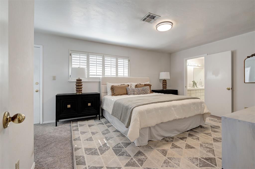 1224 Mulberry Lane