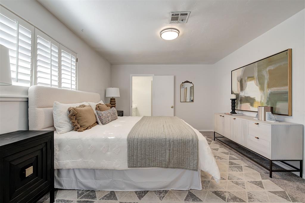 1224 Mulberry Lane