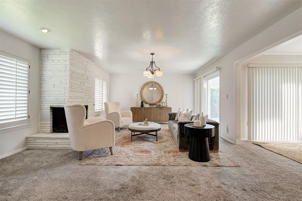 1224 Mulberry Lane