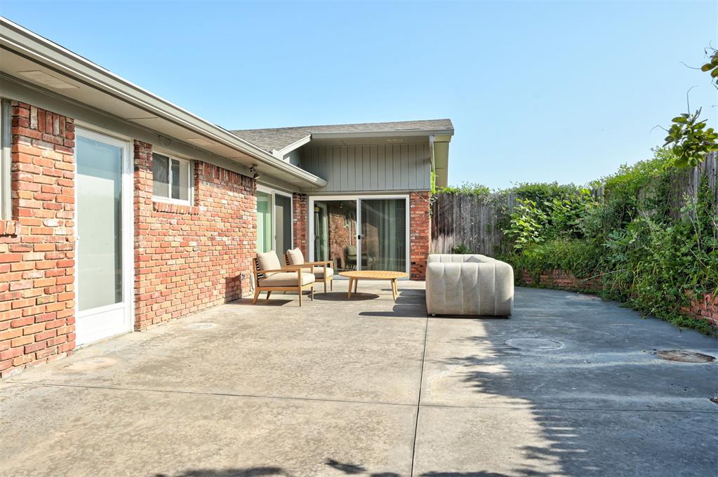 1224 Mulberry Lane