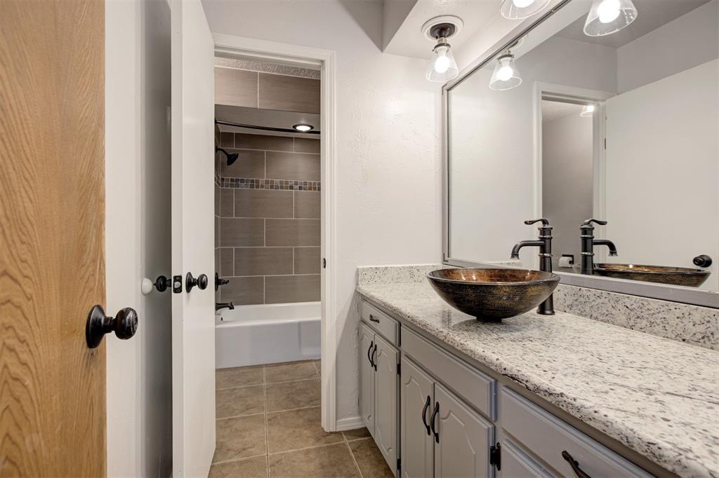 5508 NW 108th Terrace