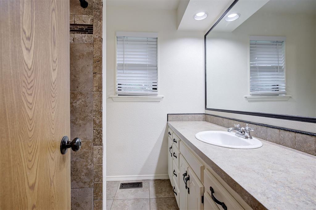 5508 NW 108th Terrace