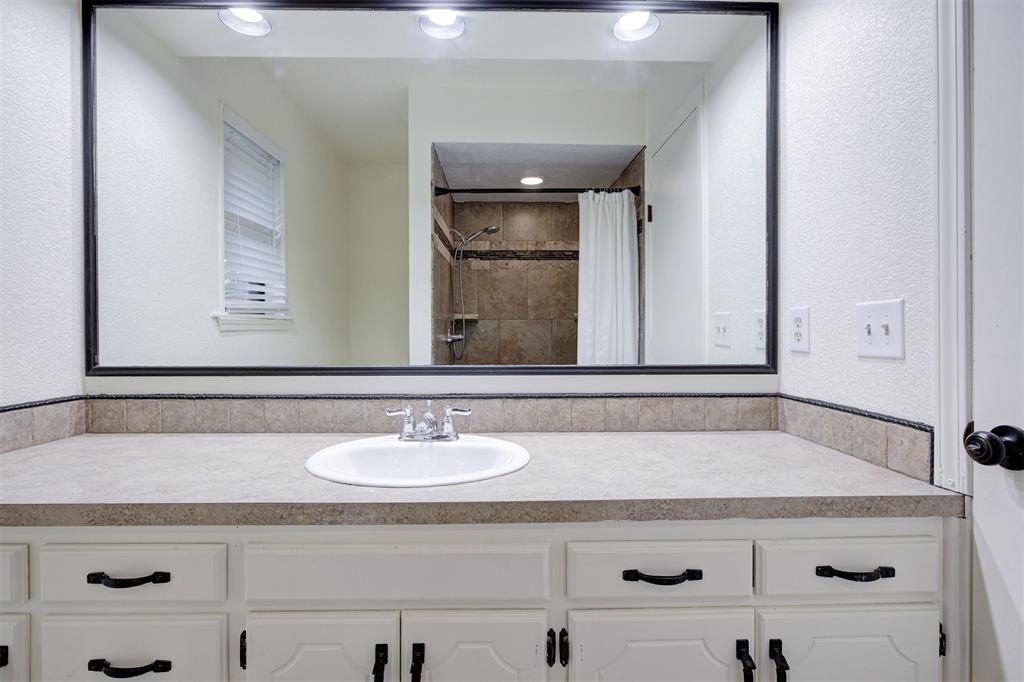 5508 NW 108th Terrace