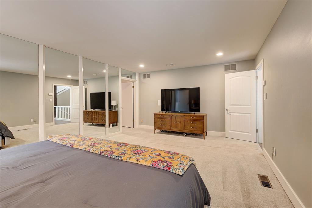 1810 Sandpiper Drive