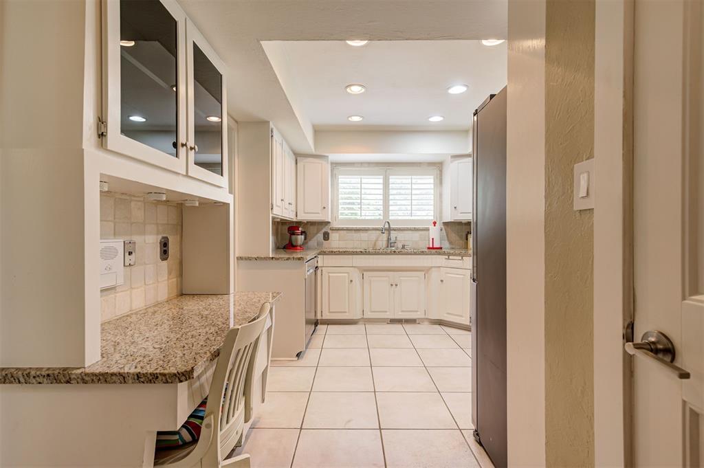 1810 Sandpiper Drive