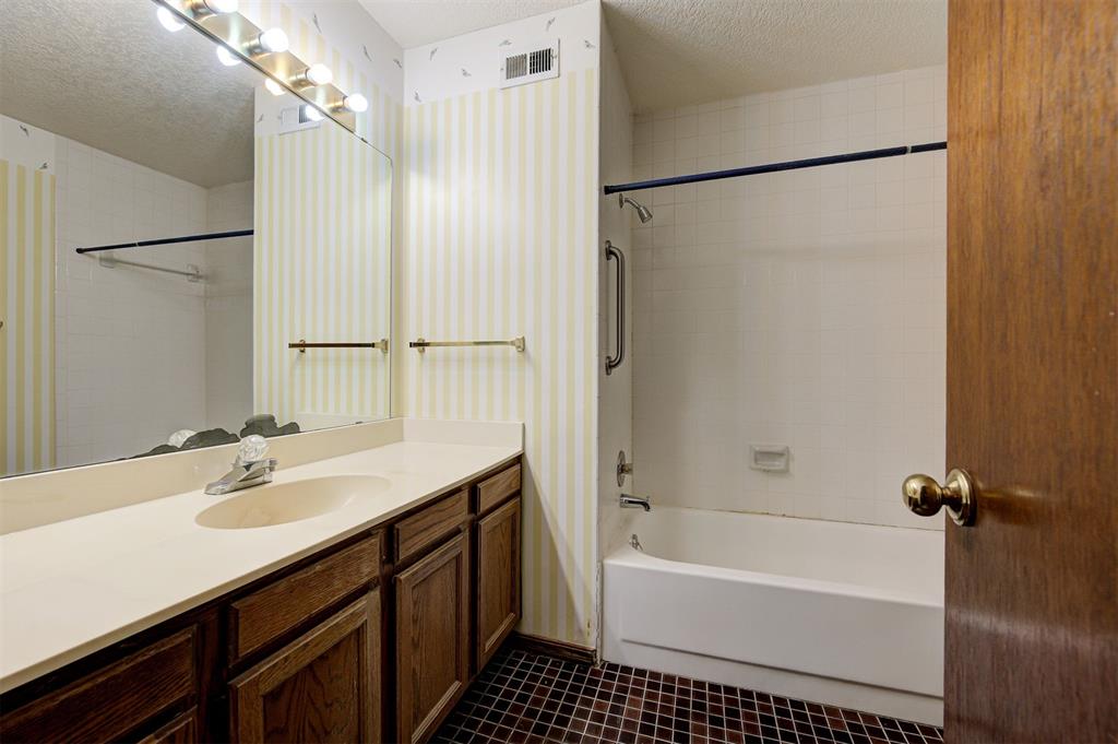 3200 W Britton Road Unit: 52