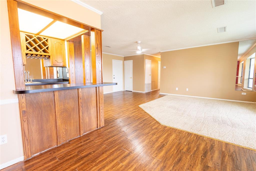 2525 NW 62nd Street Unit: 206