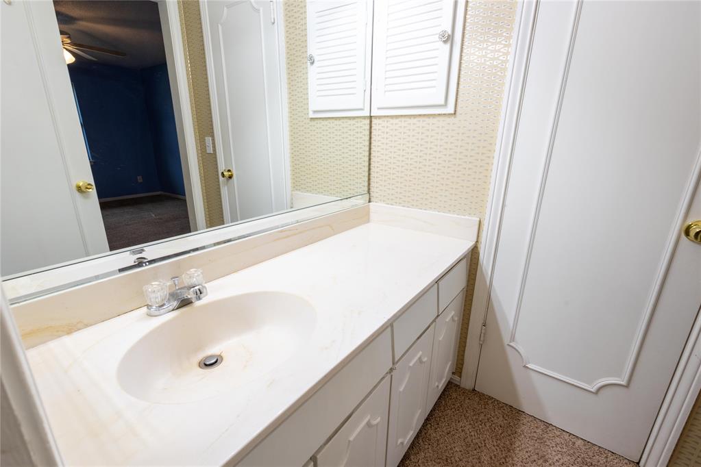 2525 NW 62nd Street Unit: 206