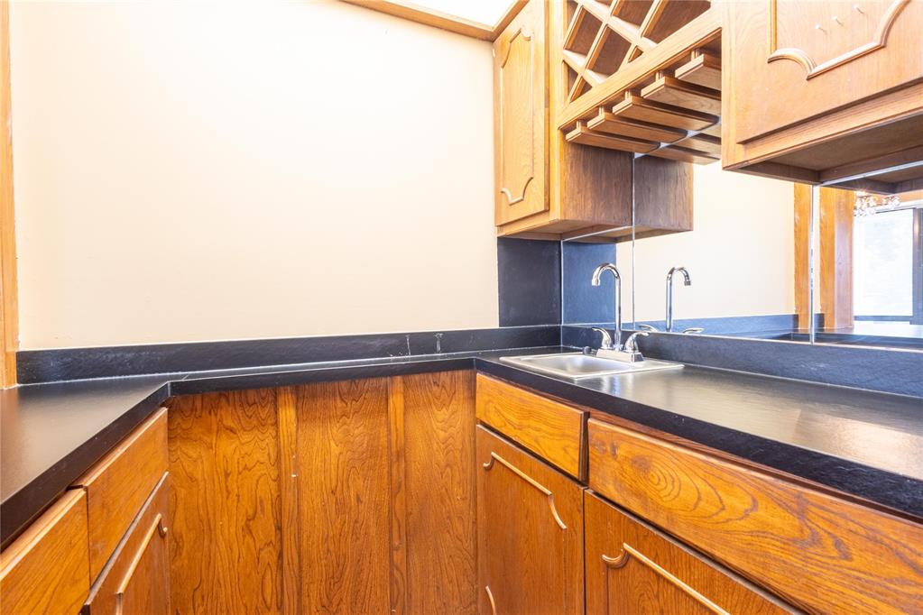 2525 NW 62nd Street Unit: 206