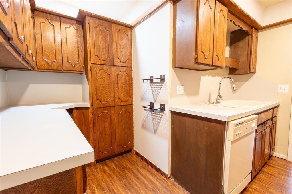 2525 NW 62nd Street Unit: 206