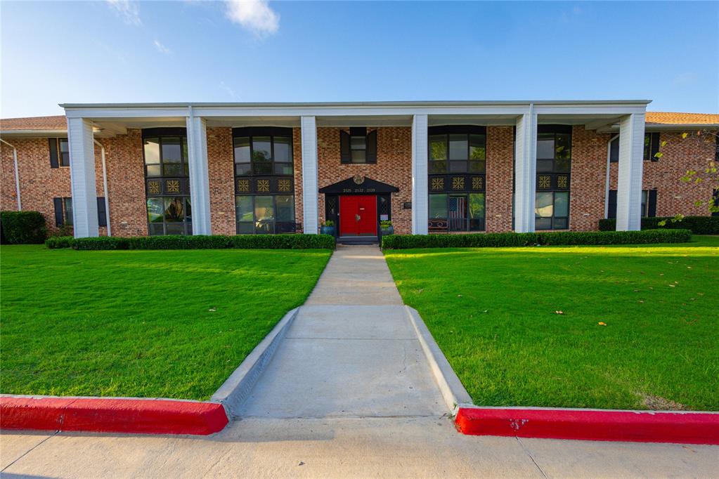 2525 NW 62nd Street Unit: 206
