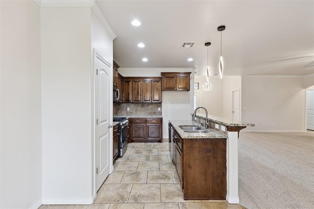 10816 NW 118th Place