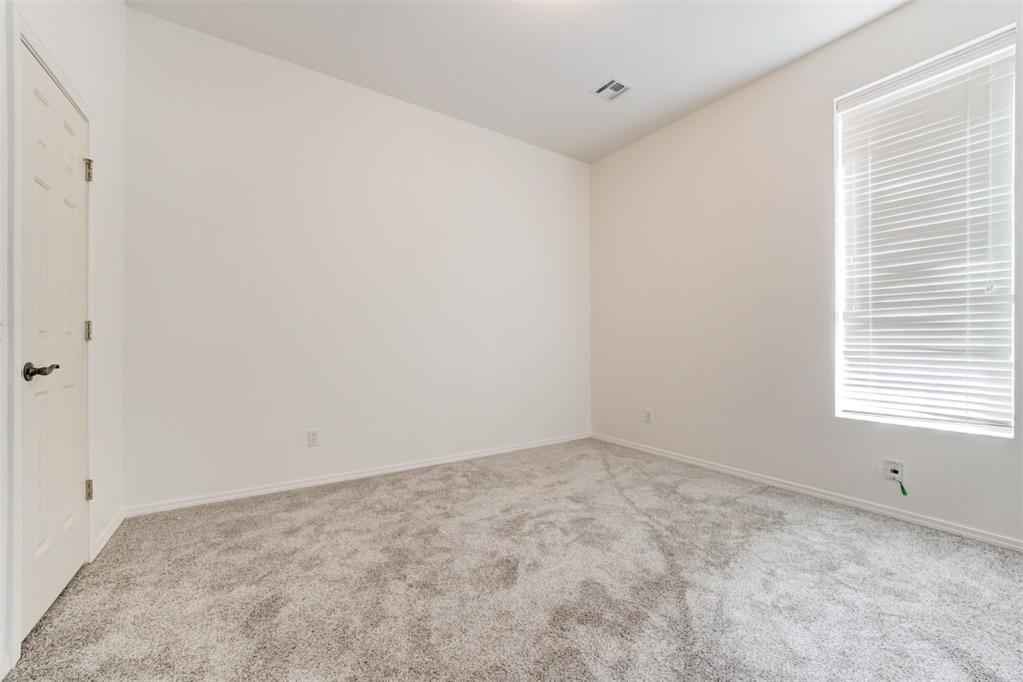 11800 Silvermoon Drive