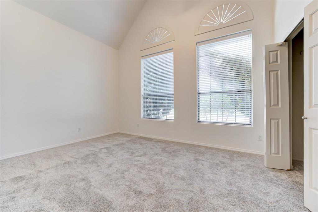 11800 Silvermoon Drive