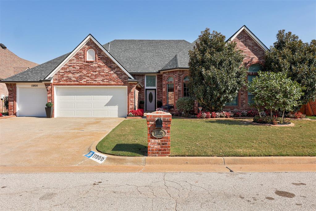 11800 Silvermoon Drive