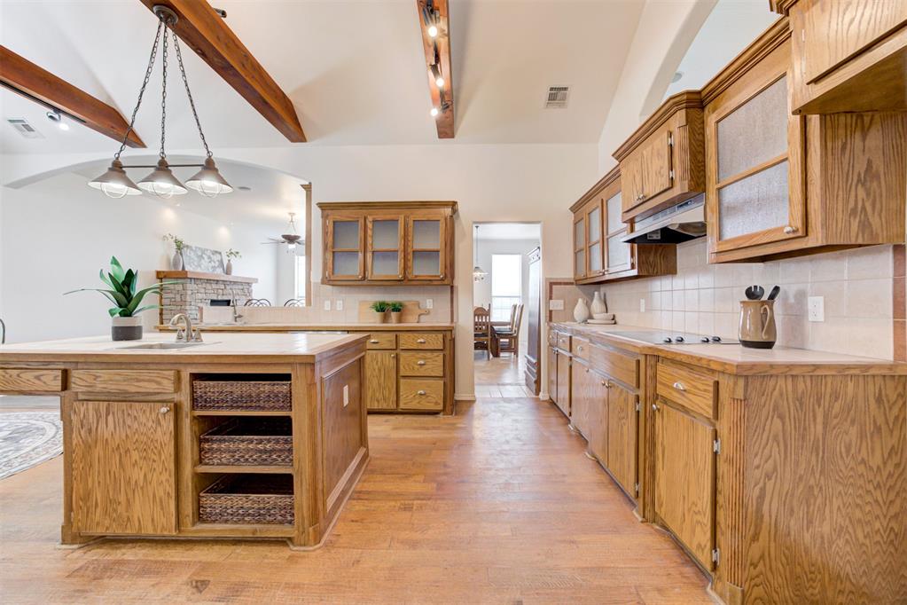 11800 Silvermoon Drive