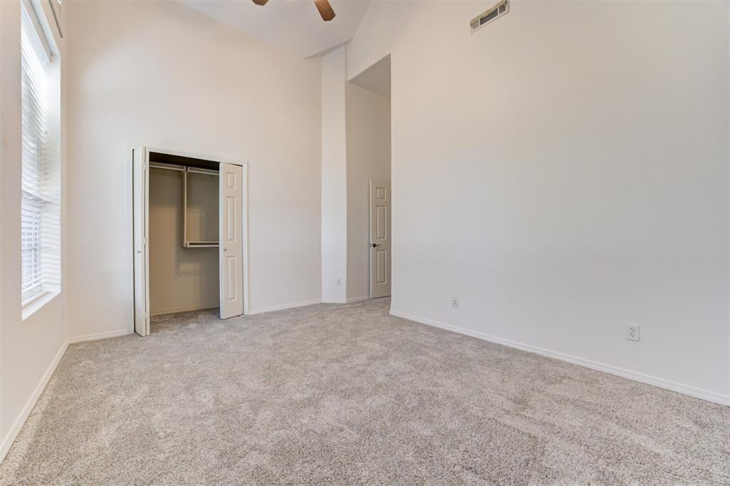 11800 Silvermoon Drive