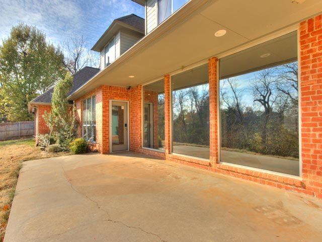 12400 Val Verde Drive