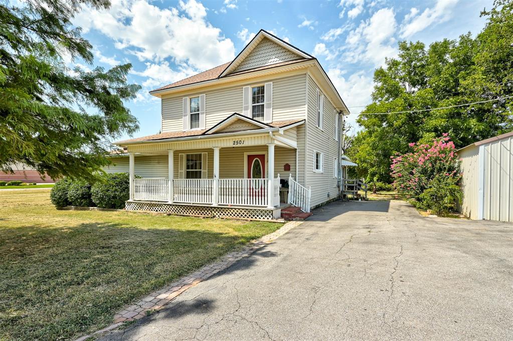 2501 N Walnut Avenue