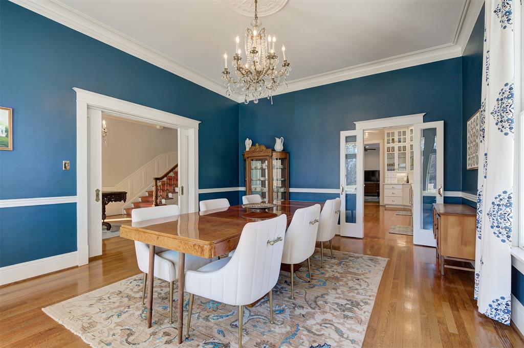 1801 N Hudson Avenue