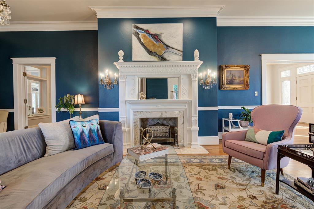 1801 N Hudson Avenue