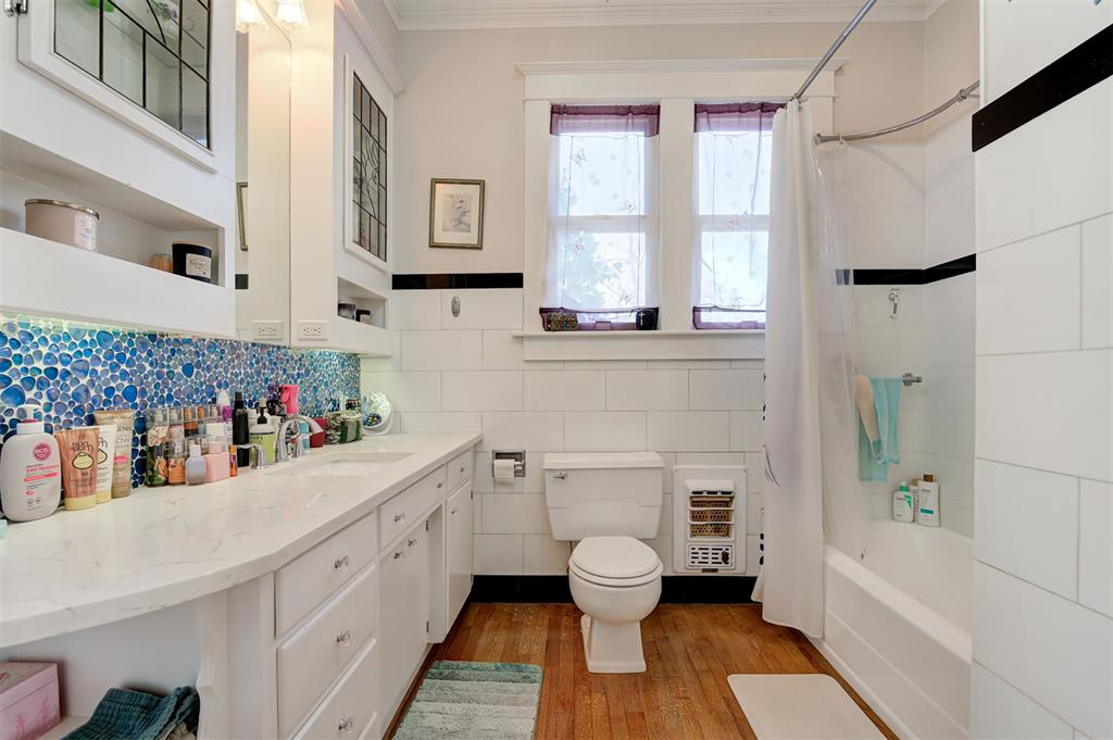 1801 N Hudson Avenue