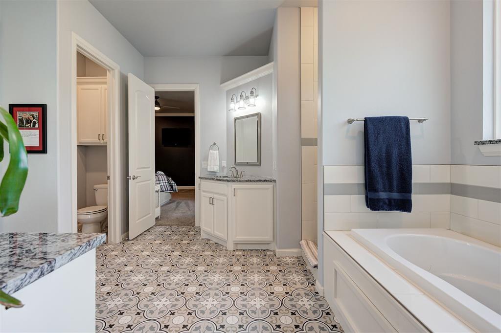 8933 SW 111th Street