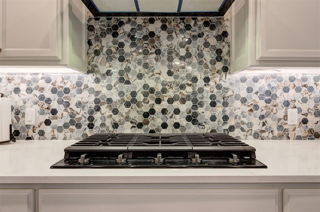 8933 SW 111th Street