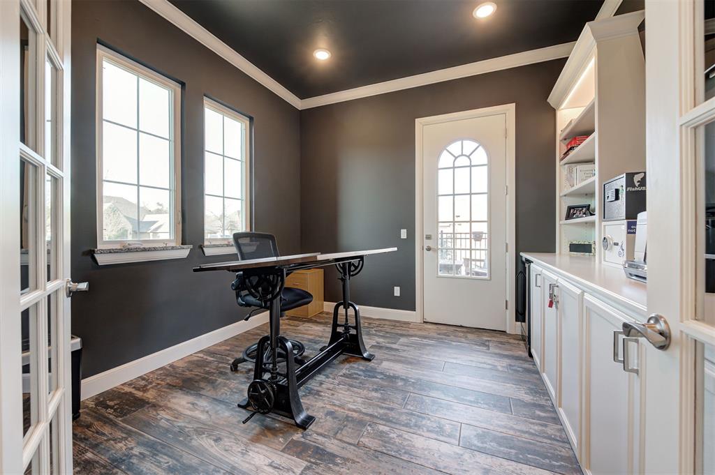 8933 SW 111th Street