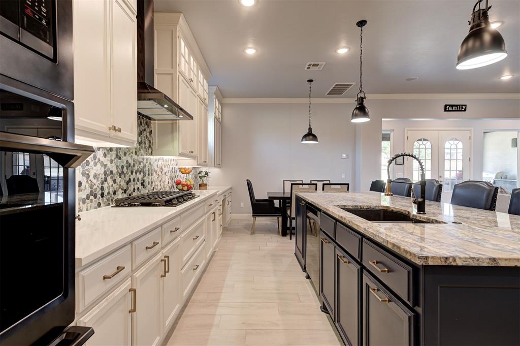 8933 SW 111th Street