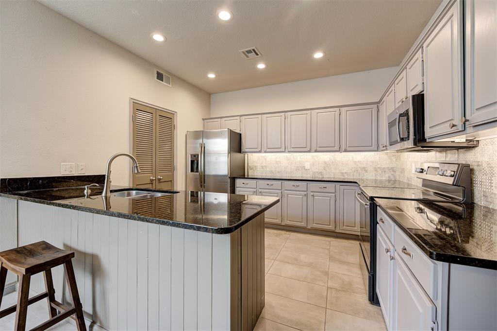8670 N May Avenue Unit: 49D