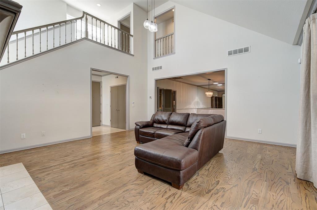 8670 N May Avenue Unit: 49D