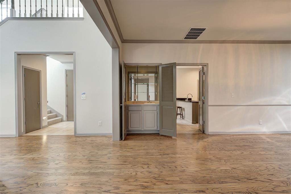 8670 N May Avenue Unit: 49D