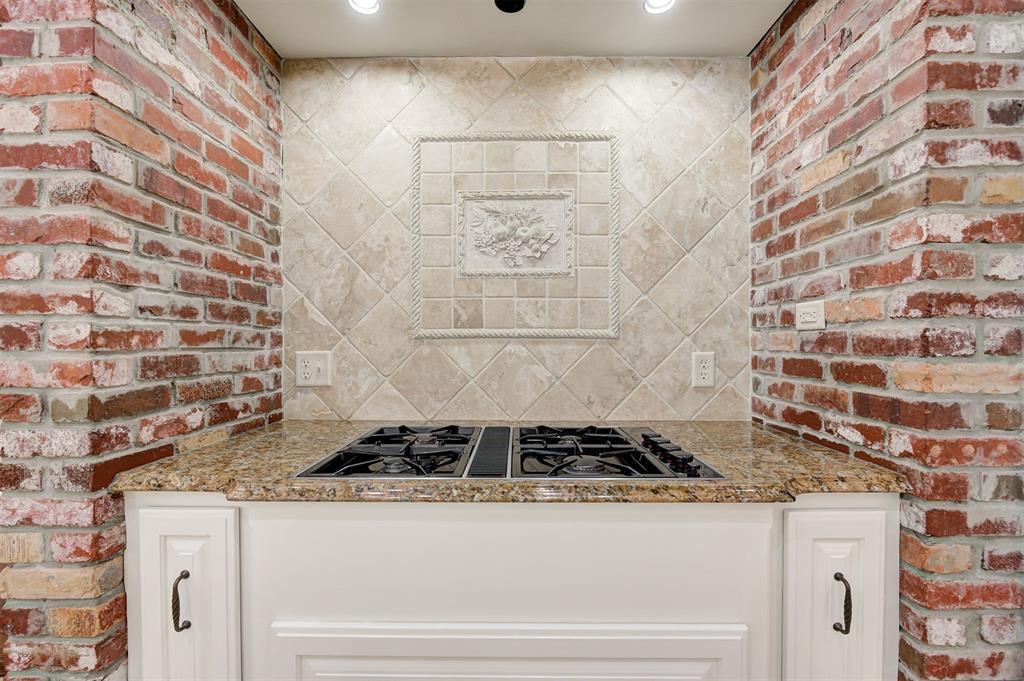 6000 Bronte Way