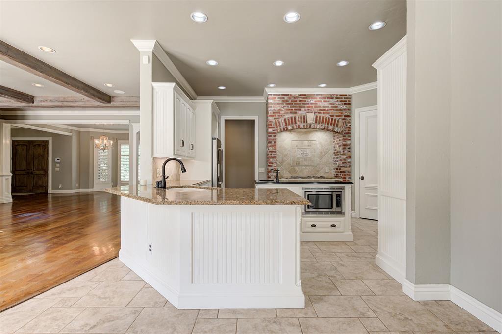 6000 Bronte Way