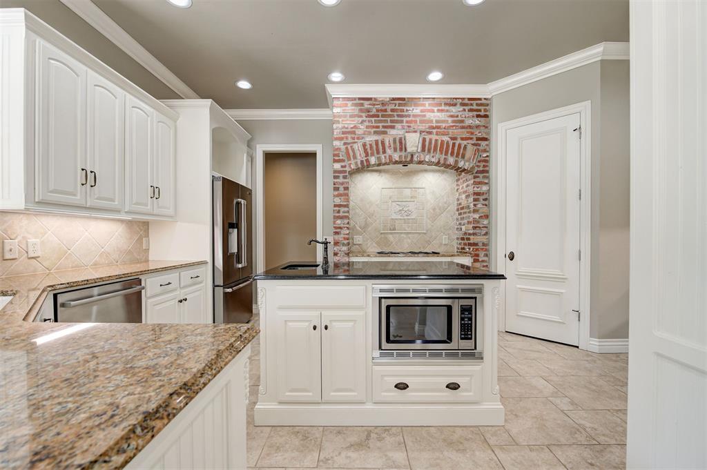 6000 Bronte Way