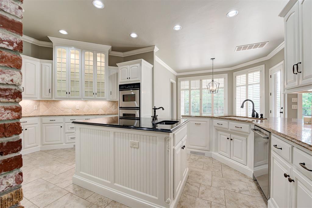 6000 Bronte Way