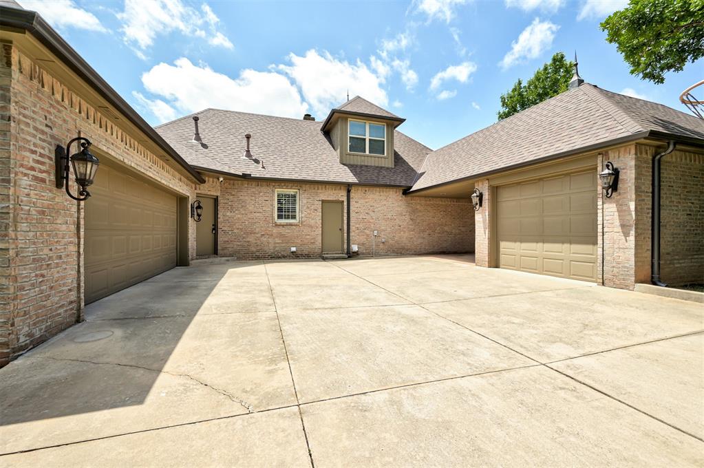 6000 Bronte Way