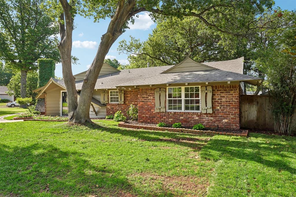 2116 NW 59th Circle